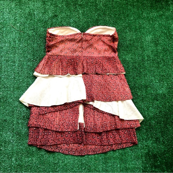 Forever 21 Floral Strapless Dress with Ruffle Details Size L - Picture 4 of 7